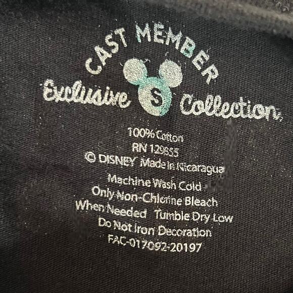 Disney Mickey Mouse Happy Halloween Cast Member Shirt Exclusive Collection 2020 - Picture 3 of 8